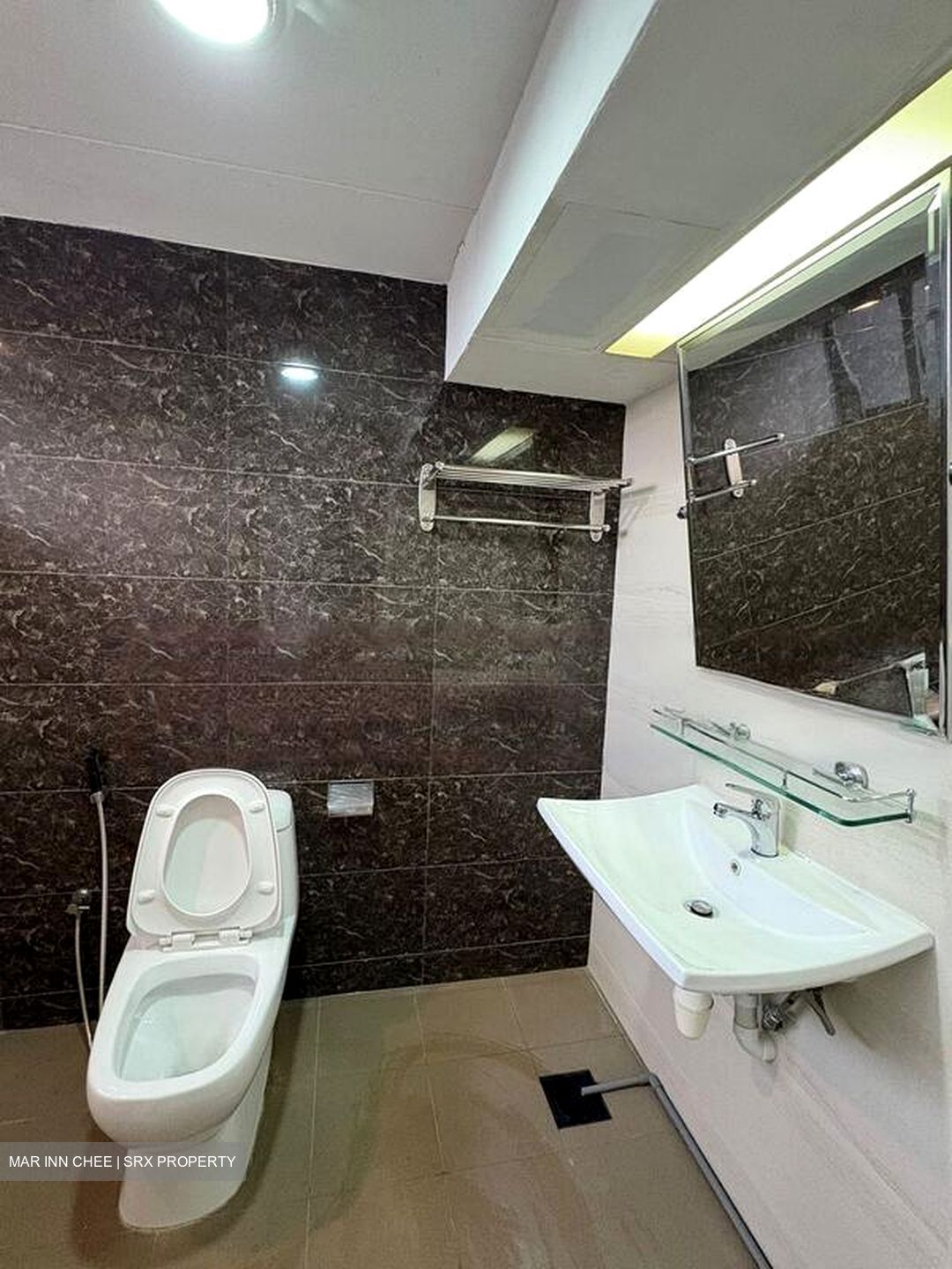 Lutheran Tower (D10), Apartment #452624371